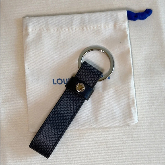 Louis Vuitton Dragonne Keychain Holder LV Hardware, Monogram Checkered Black - Picture 2 of 6
